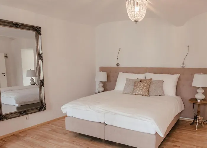 לינה וארוחת בוקר Smarthotel 4*